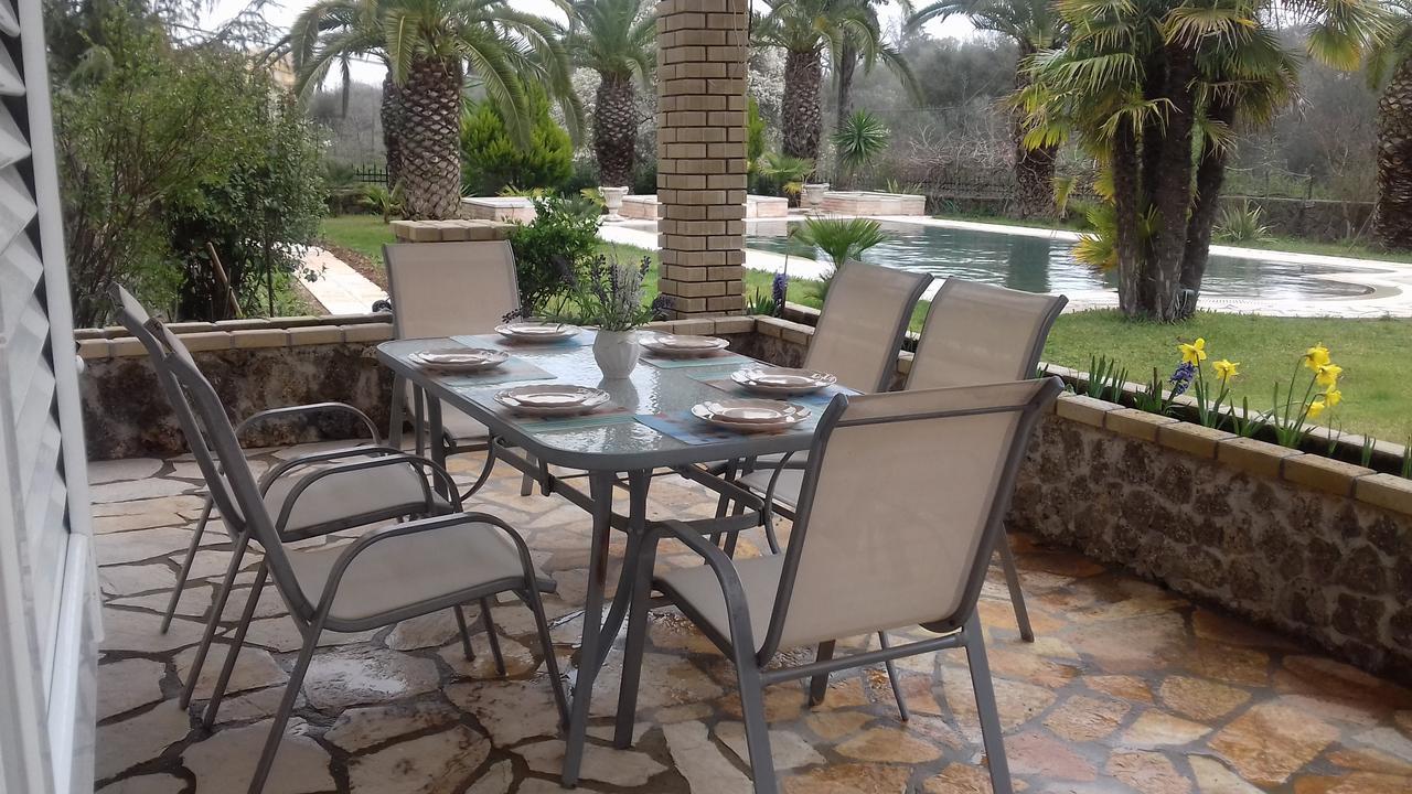 جوفيا Villa Atalanti المظهر الخارجي الصورة